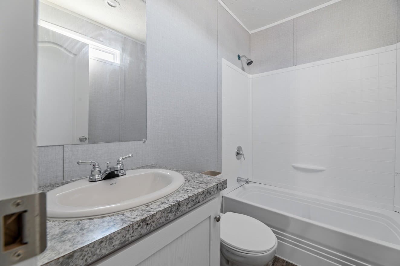 Valu premier 16683g bathroom home features