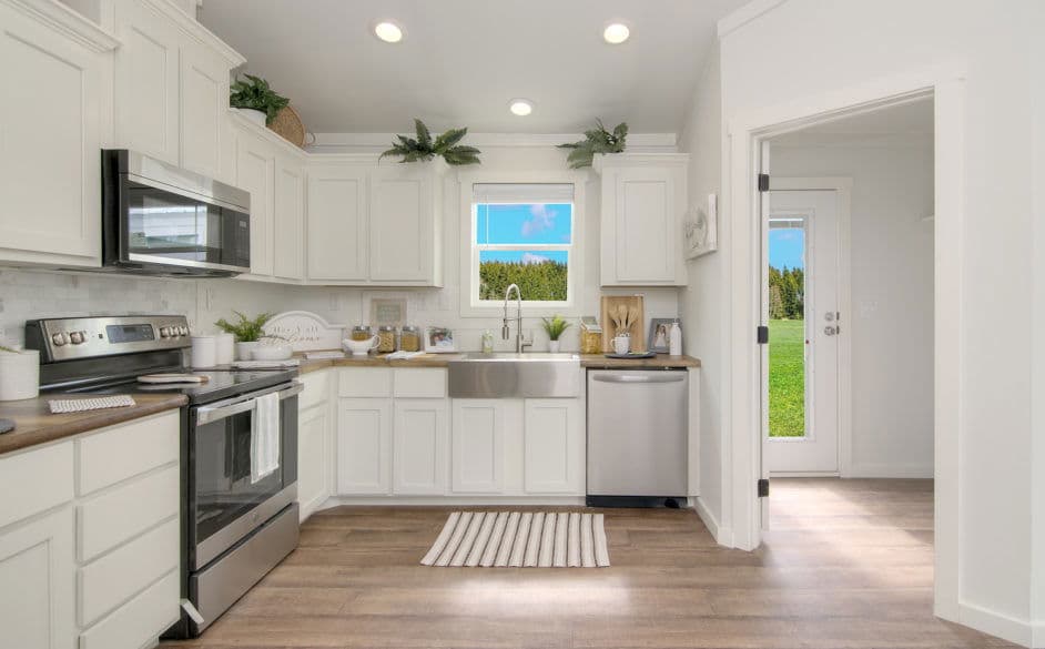 Opal 5663 kitchen home features