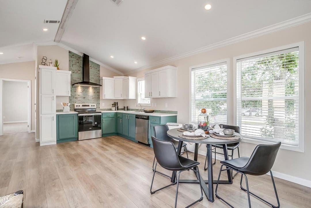 Innovation 1856h interior home features