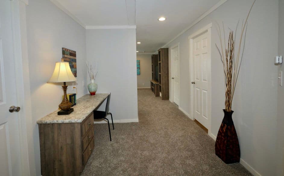 High plains 3387 interior home features