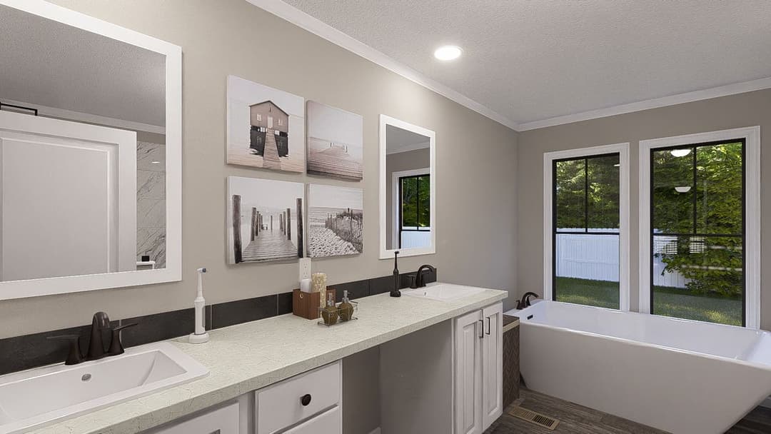 The lil' easy bathroom home features