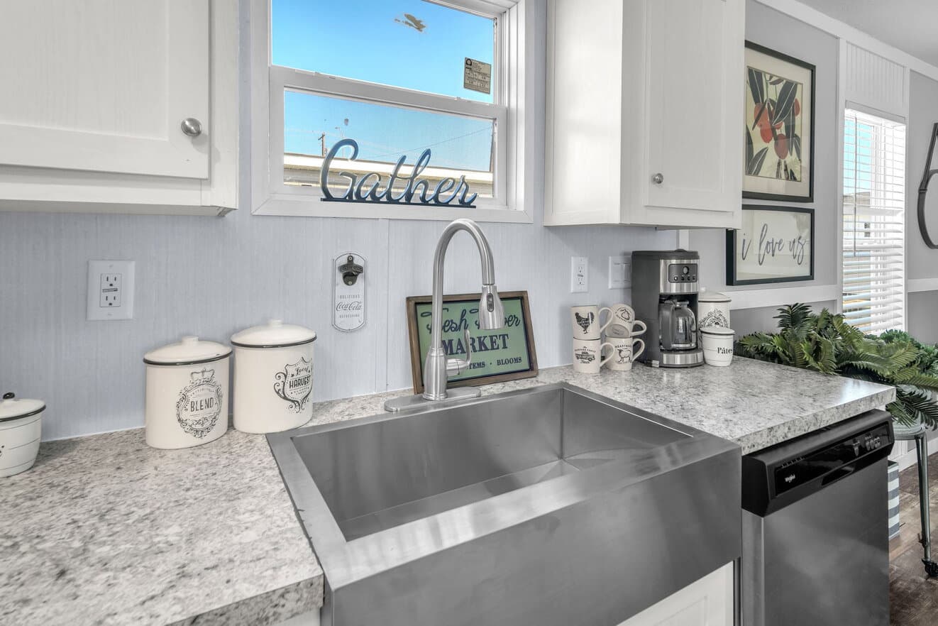 Valu 28563u kitchen home features