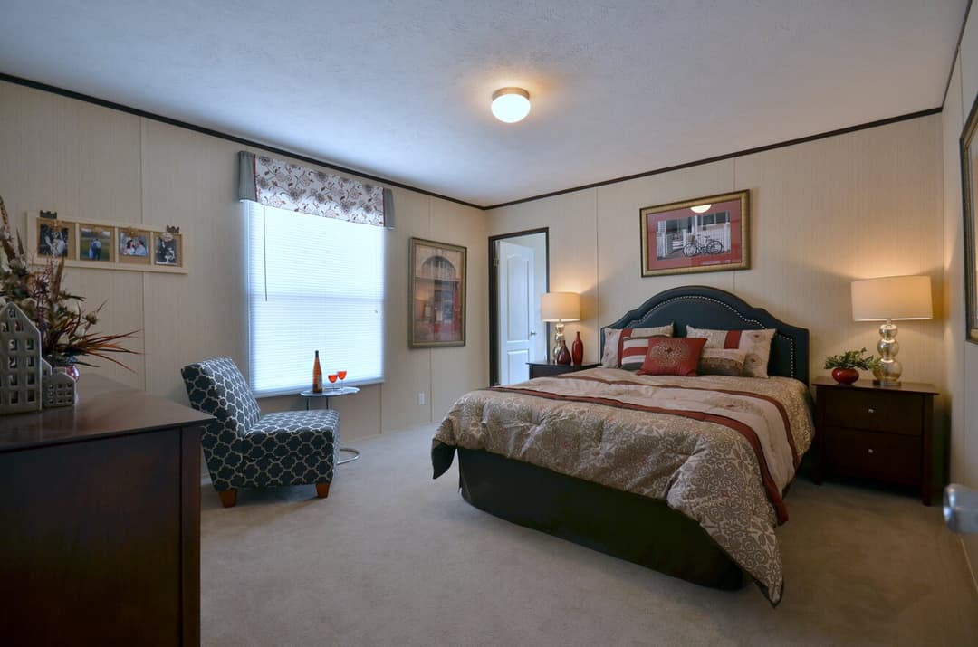 Alamo lite 28563t bedroom home features