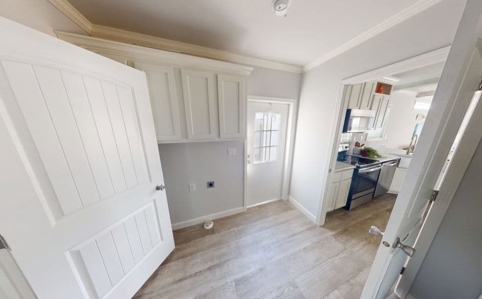 Radiant d46dp8 interior home features