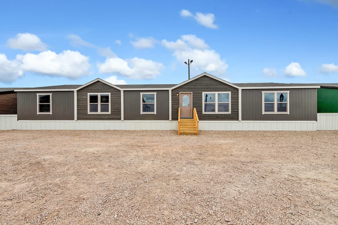 Classic c-3280-42.5b elevation and exterior home features