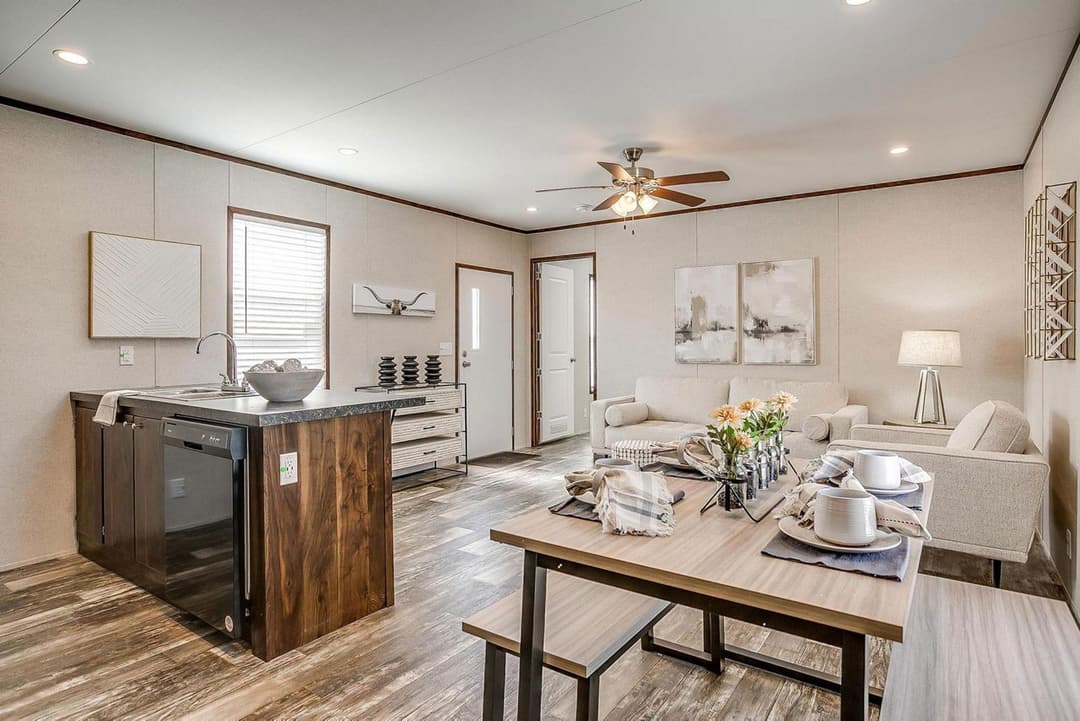 Prime trimble 135 interior home features