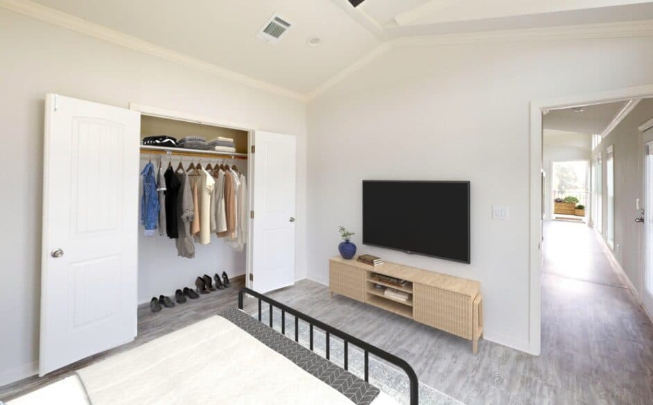 Starling d40ep8 bedroom home features