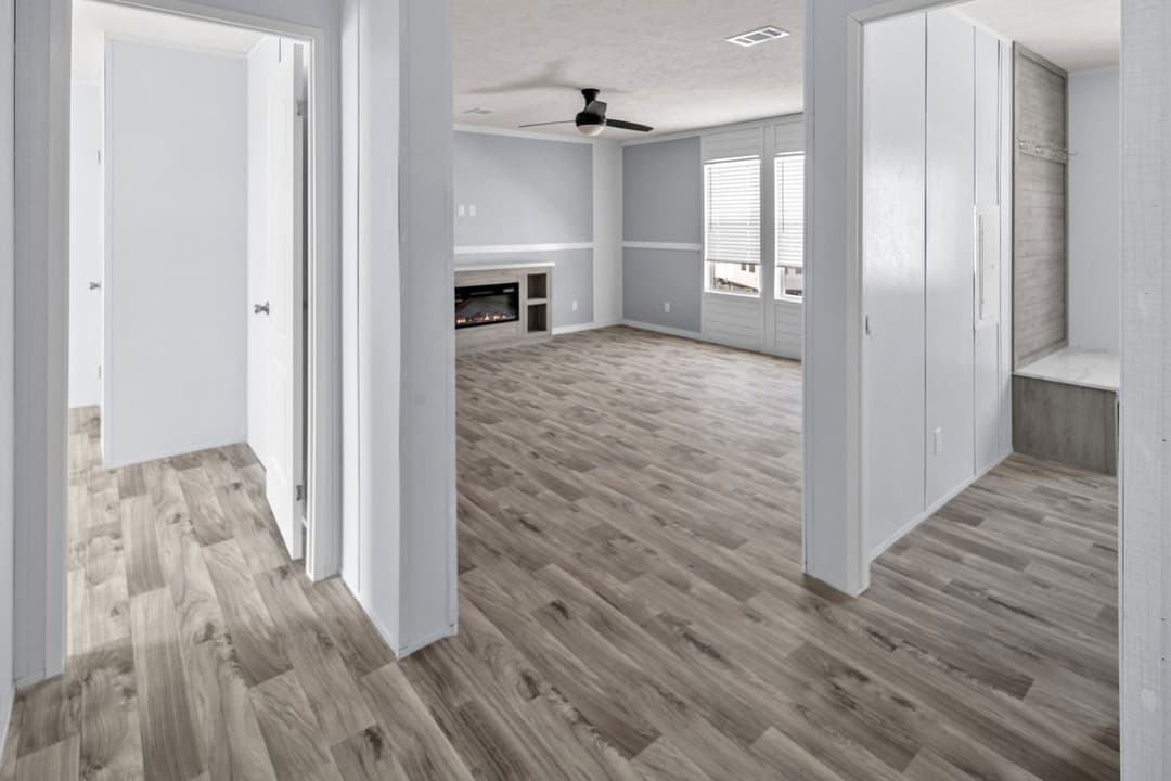 Valu maxx premier 32684f interior home features