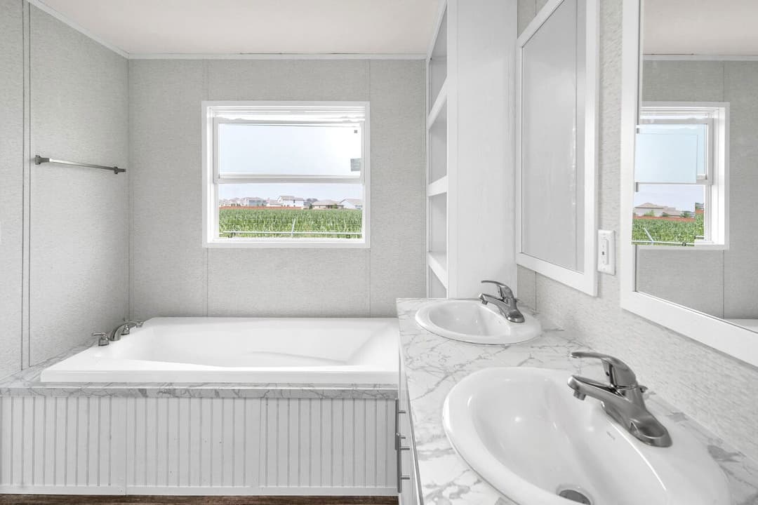 Valu maxx premier 16763a interior and bathroom home features