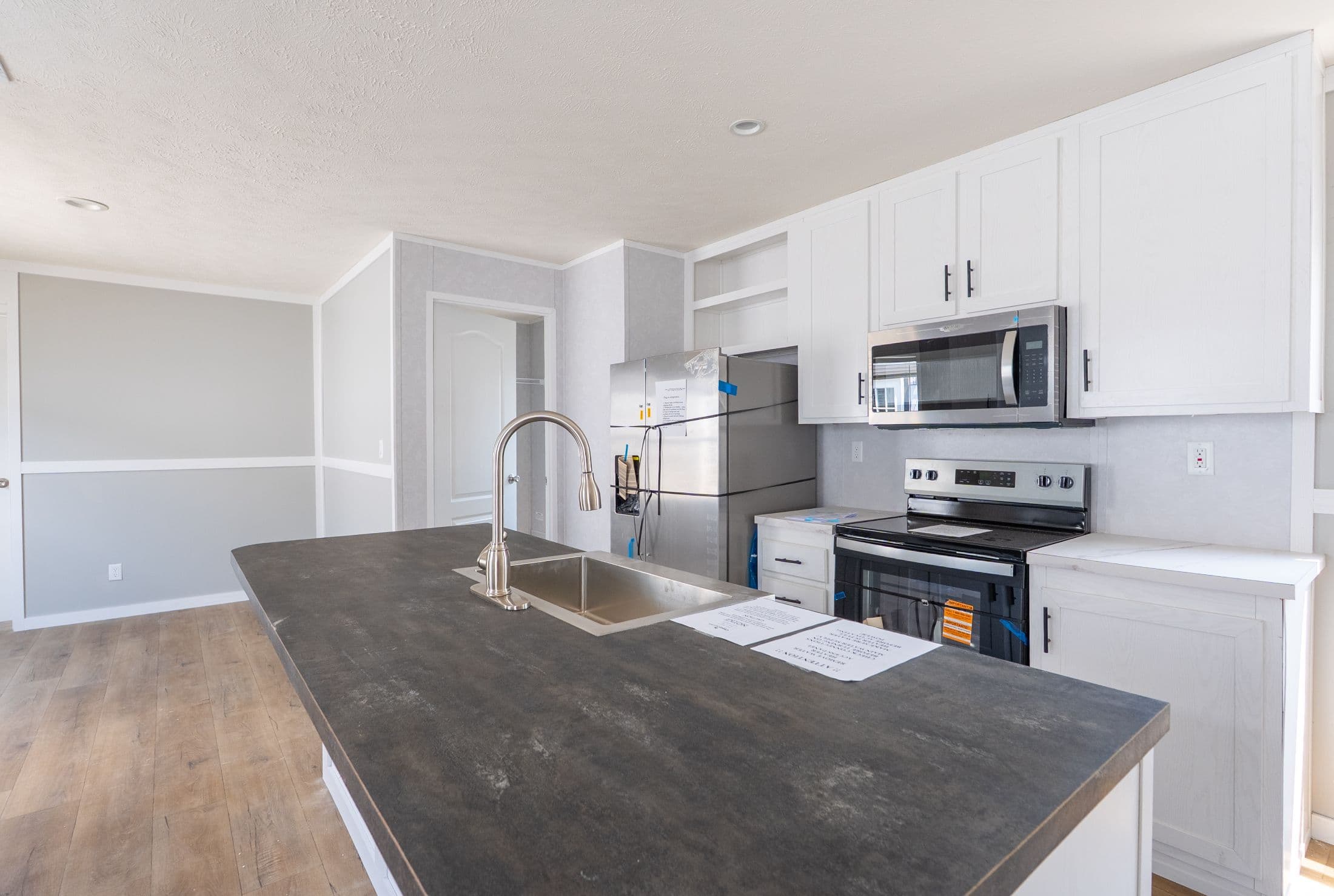 Valu maxx premier 16763a  home features