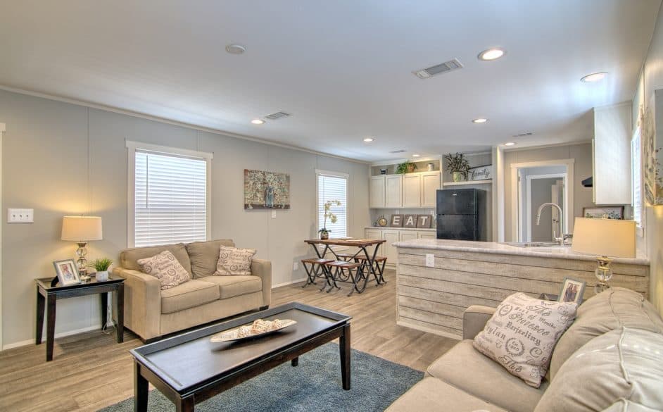 Park place 302 interior home features