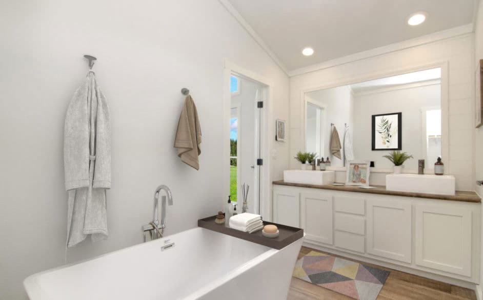 Opal 5663 bathroom home features