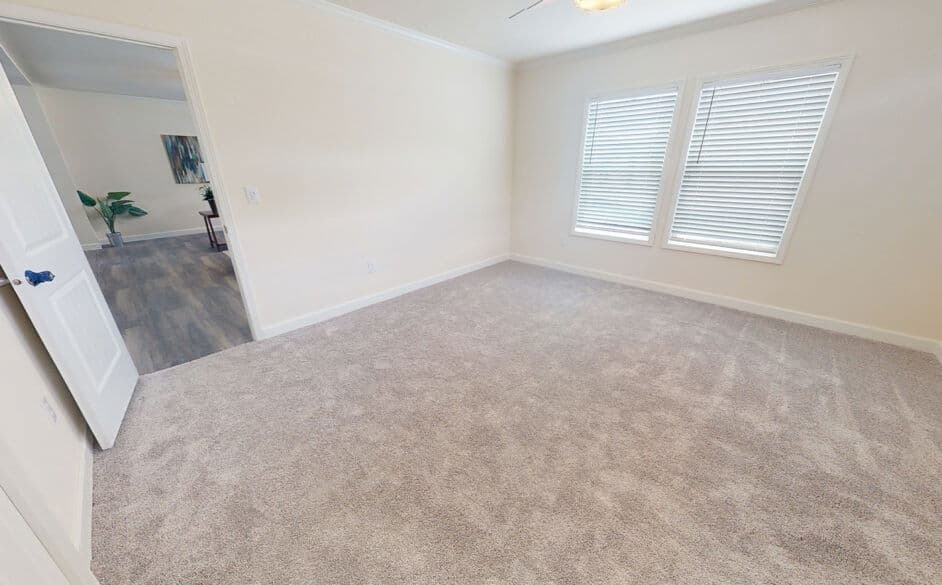 Reserve s56j bedroom home features