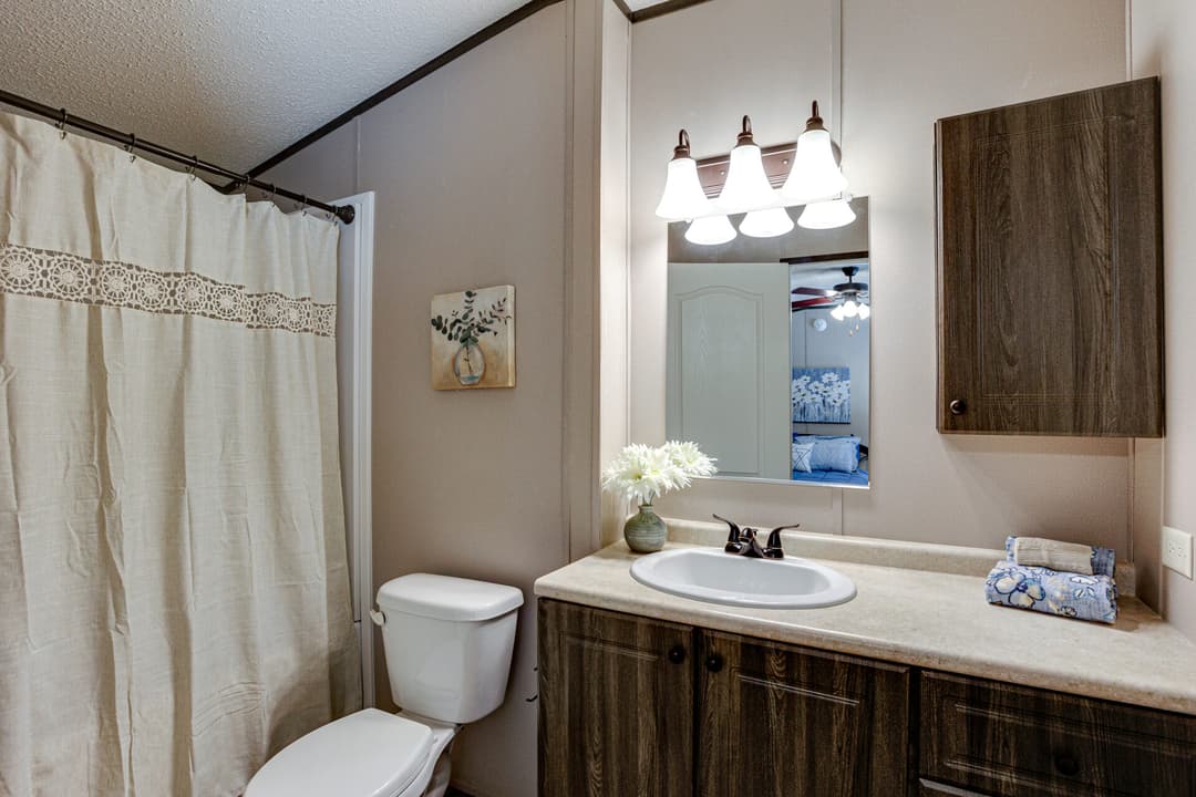 Heritage h-1672-32b bathroom home features