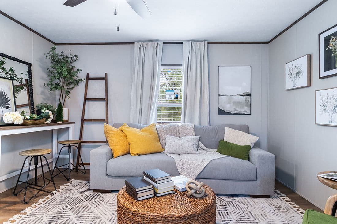 Select 16723f interior home features