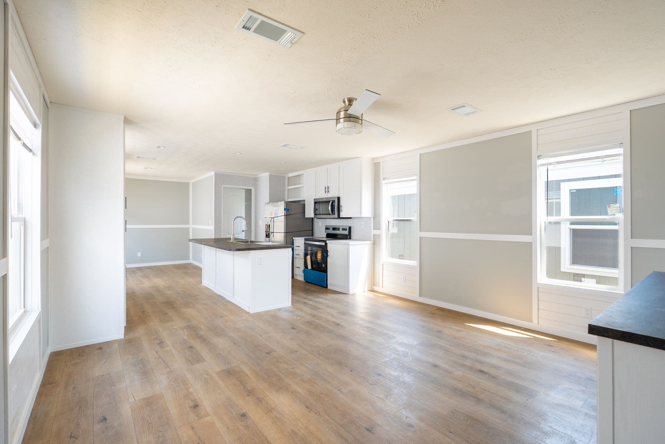 Valu maxx premier 16763a  home features
