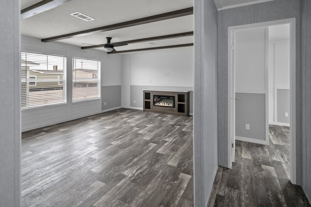 Valu premier 32724g interior home features
