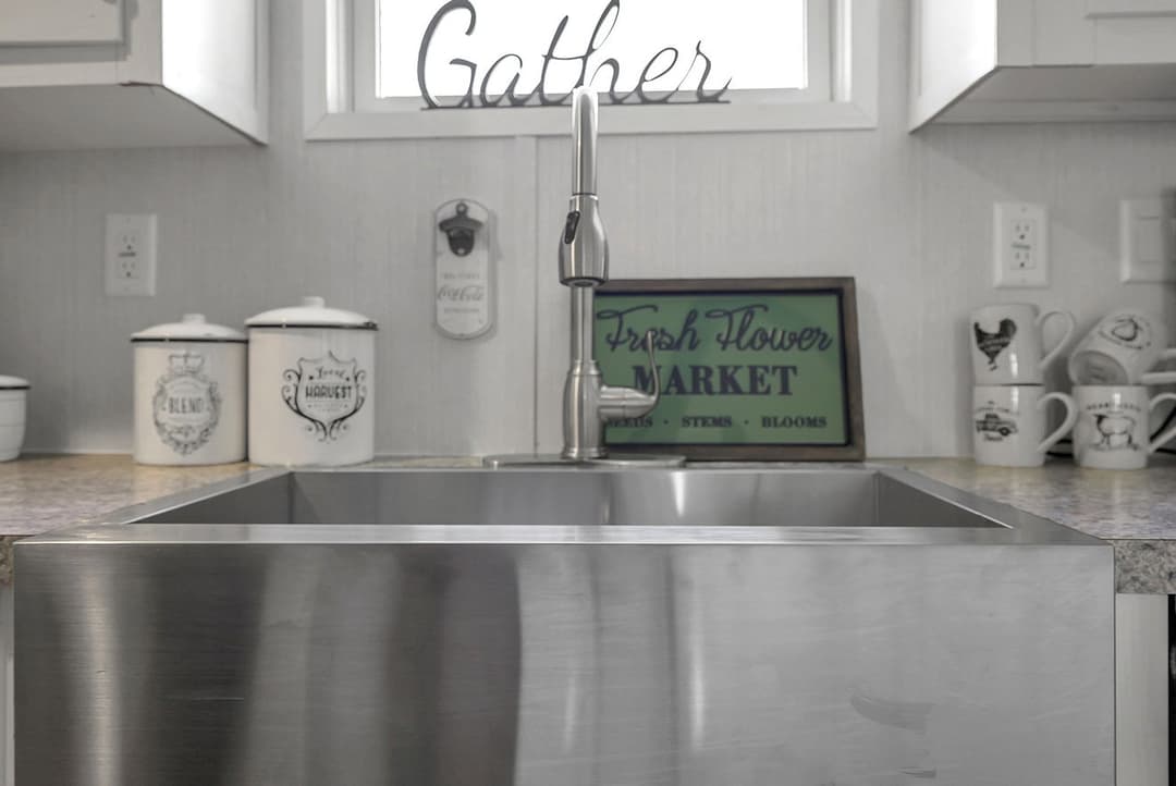 Valu 28563u kitchen home features