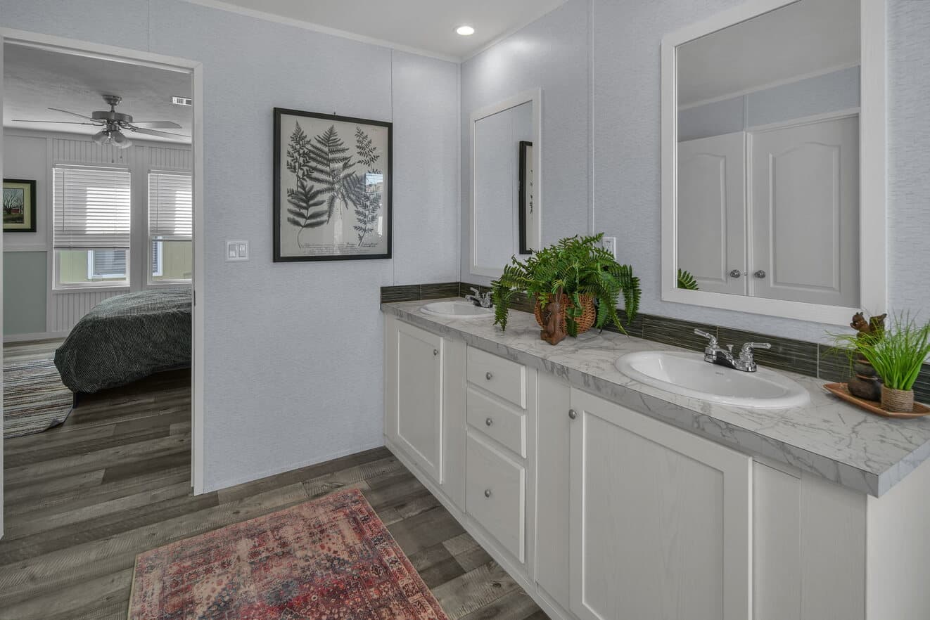 Valu premier 32643g bathroom home features