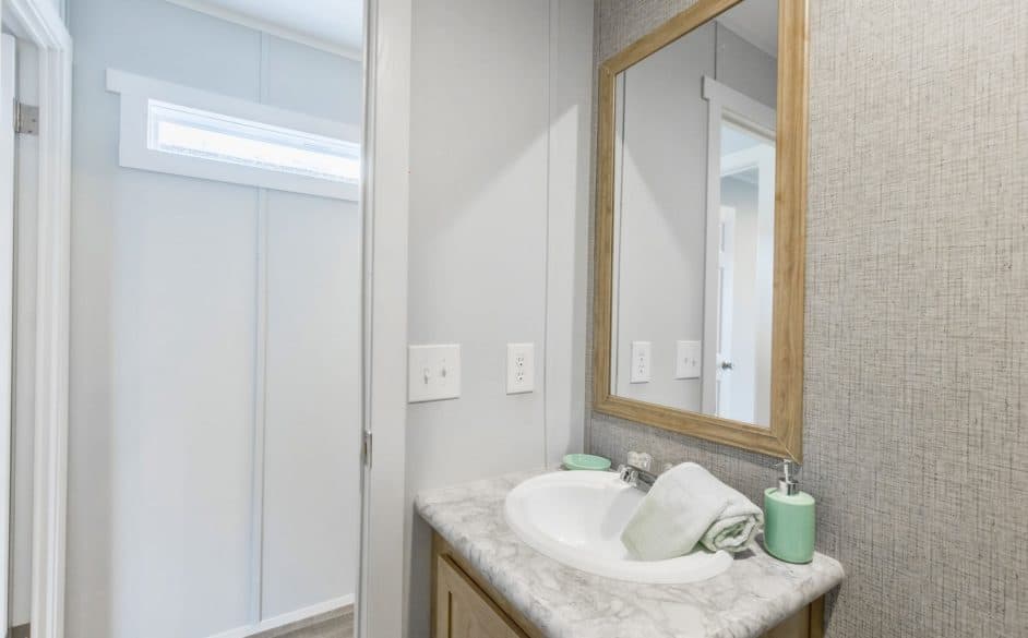 Sunset ridge 363 bathroom home features