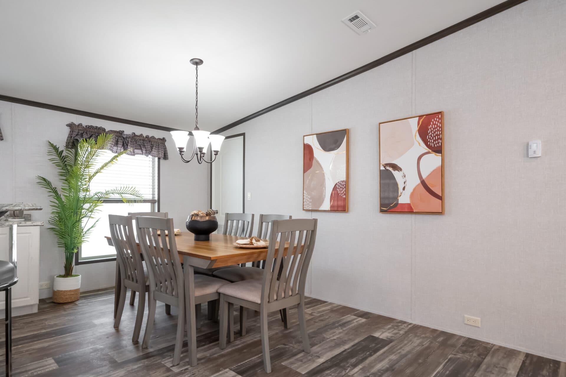 Select s-3256-42a interior home features