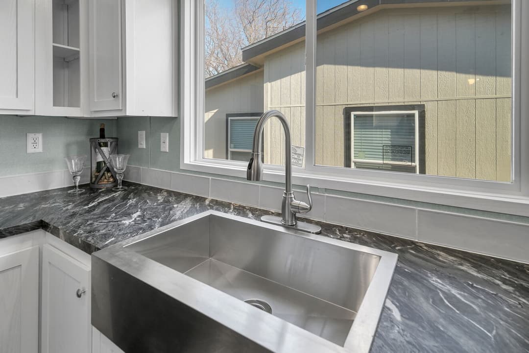 Valu premier 32643g kitchen home features