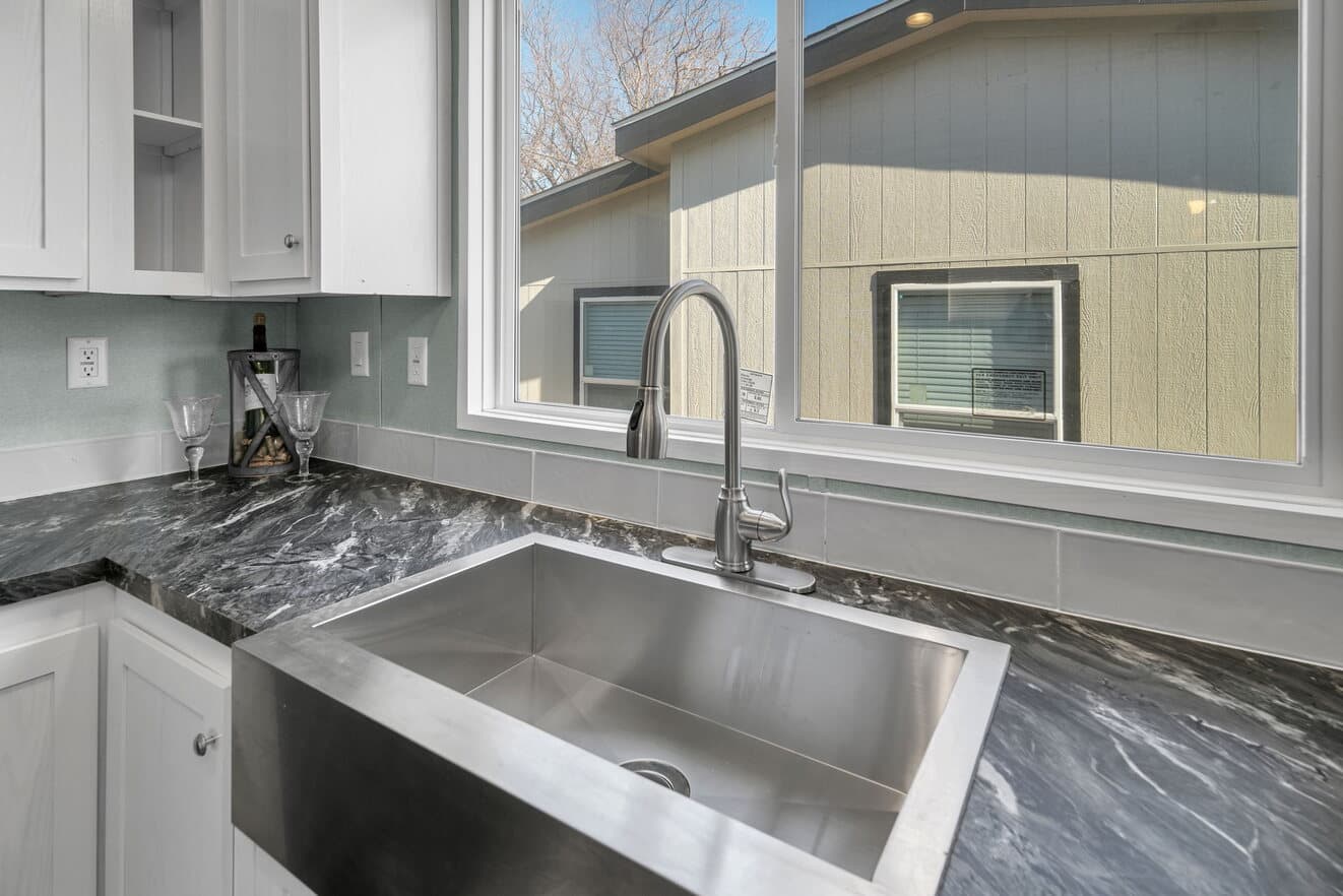Valu premier 32643g kitchen home features