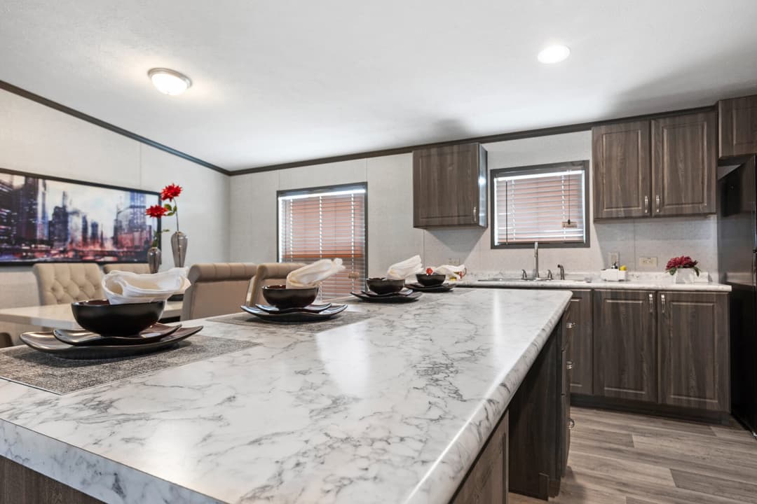 Classic c-3252-32d kitchen home features
