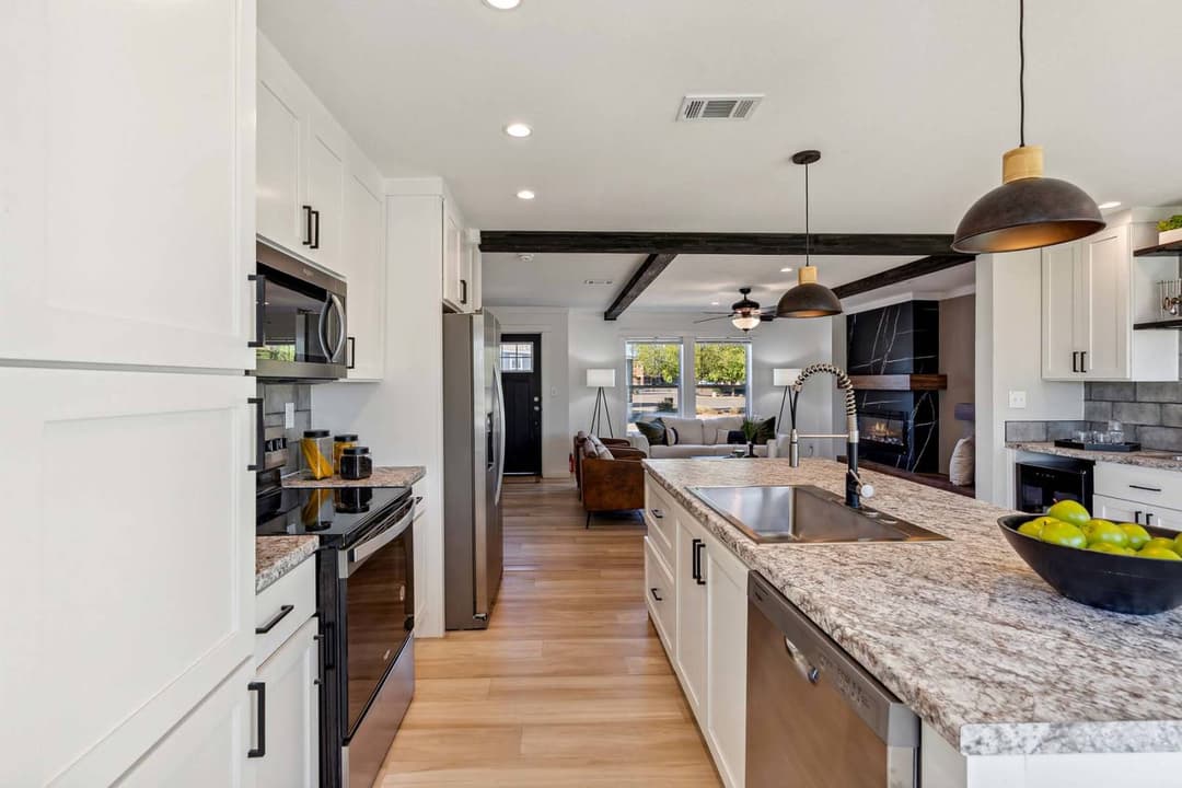 Kritzer 110 kitchen home features