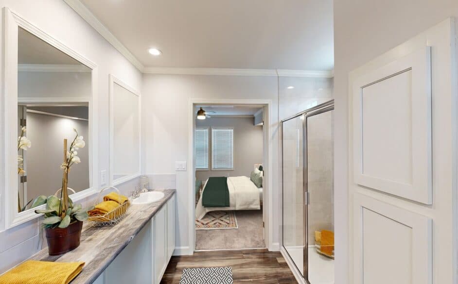 Magnolia 6356 bathroom home features