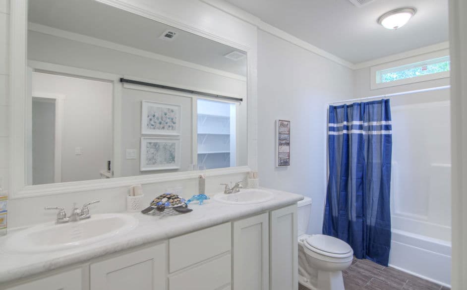 Haven 6368 bathroom home features