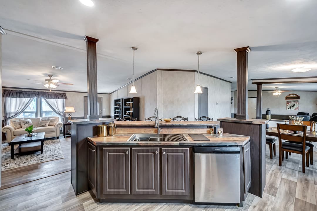 Classic c-3280-42.5b kitchen home features