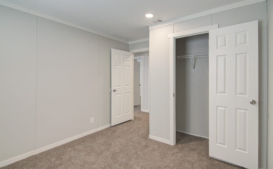 Cheyenne t66a bedroom home features