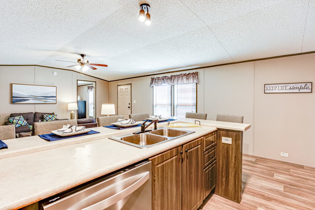 Heritage h-1672-32b kitchen home features