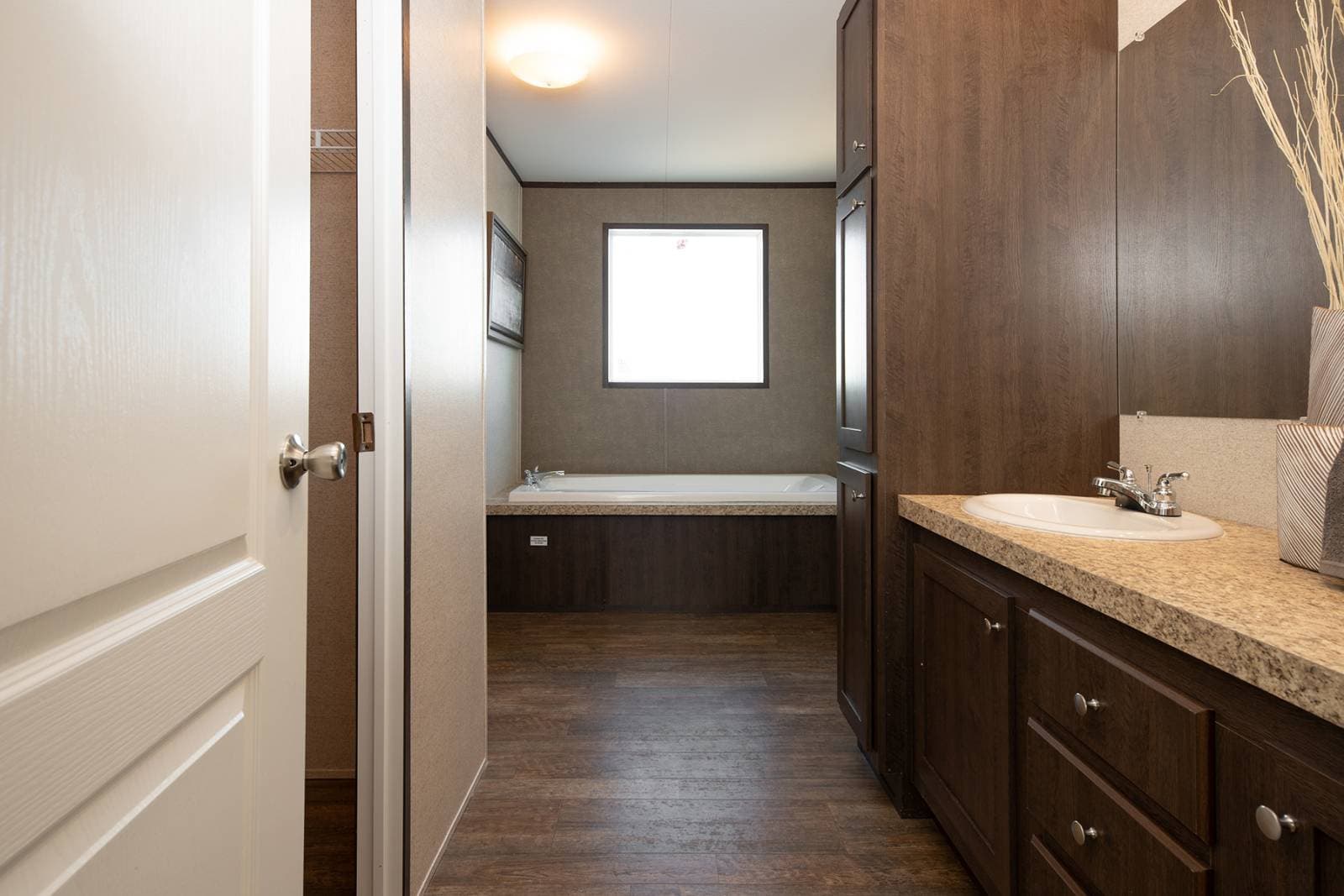 Nm3264a  bathroom home features