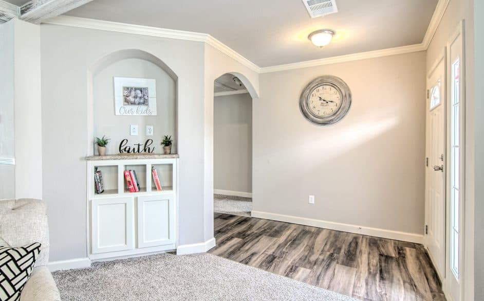 Magnolia 6360 interior home features