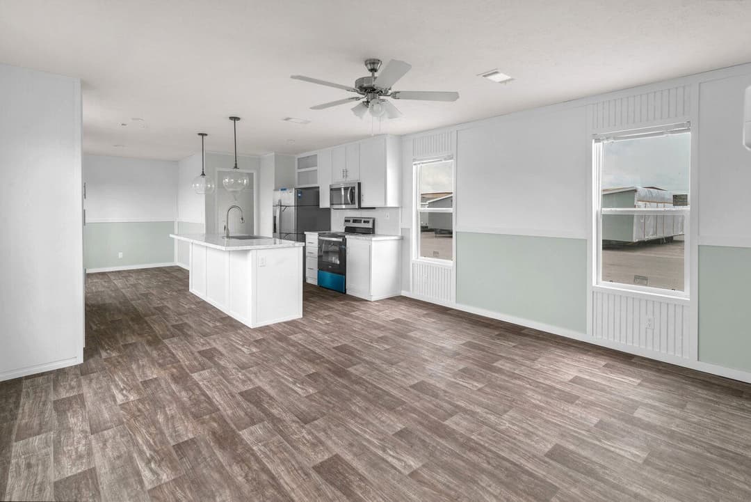 Valu maxx premier 16763a interior home features