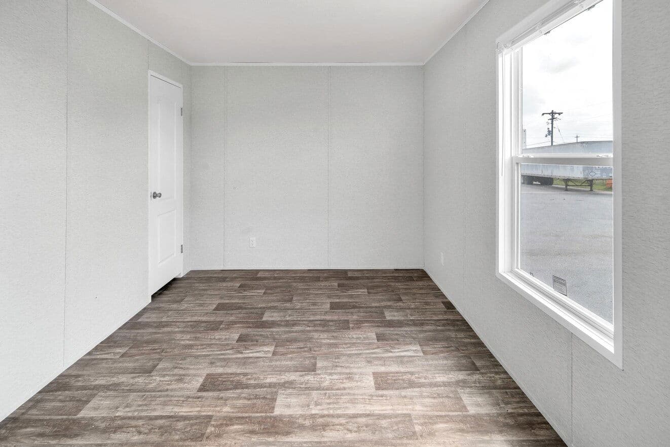 Valu maxx premier 16763a interior home features