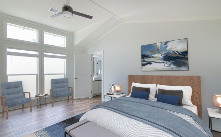 Sapphire 5863 bedroom home features