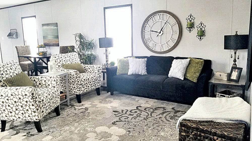 The razor interior home features