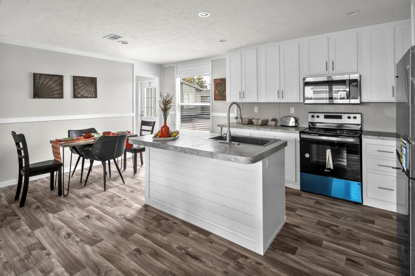 Valu 28483u kitchen home features