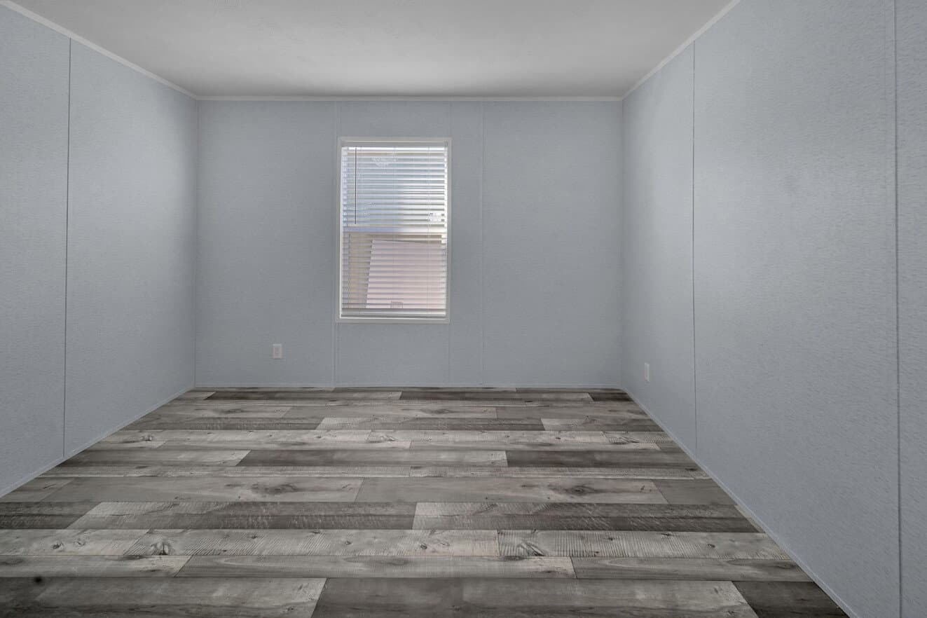 Valu premier 32643g bedroom home features