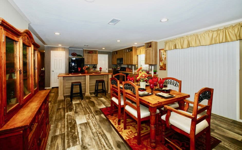 Rifleman 3240 interior home features